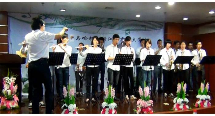 “菲彩国际杯”浙江省大学生日语演讲比赛—日本流行歌曲进行的中日国际文化交流