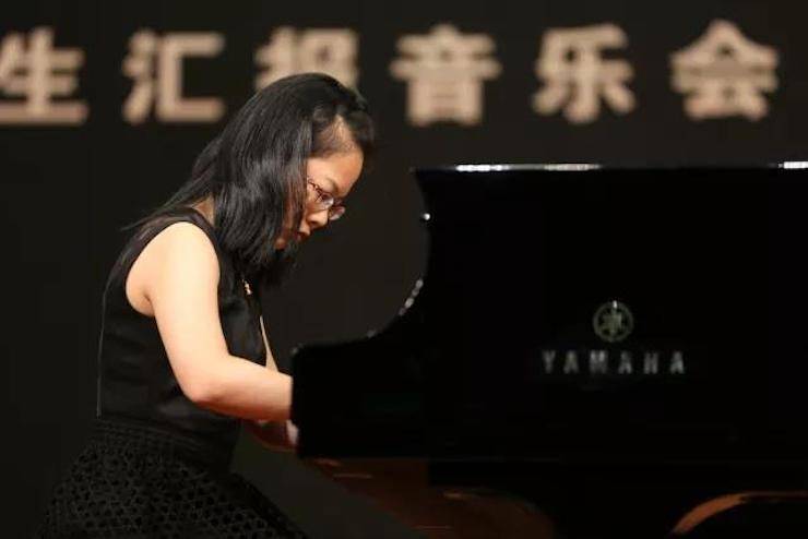 奏响青春旋律，添彩艺术人生|2017菲彩国际亚洲音乐奖学金综合师范类院系全国汇报音乐会（第一。┰猜淠
