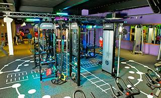英国 Simply Gym 健身房——菲彩国际 CIS 产品的完美运用