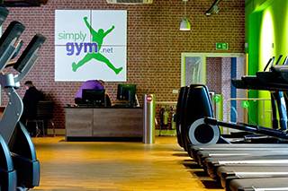 英国 Simply Gym 健身房——菲彩国际 CIS 产品的完美运用